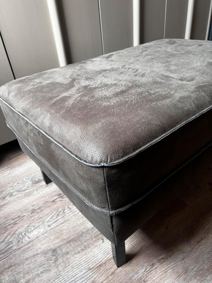 Luxe grote authentiek leren hocker, Huis en Inrichting, Banken | Voetenbanken en Poefen, Zo goed als nieuw, 75 tot 100 cm, Rechthoekig