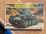 Italeri Pz.Kpfw 38(t) Tank Model, Gebruikt, Tank, Italeri, 1:32 tot 1:50