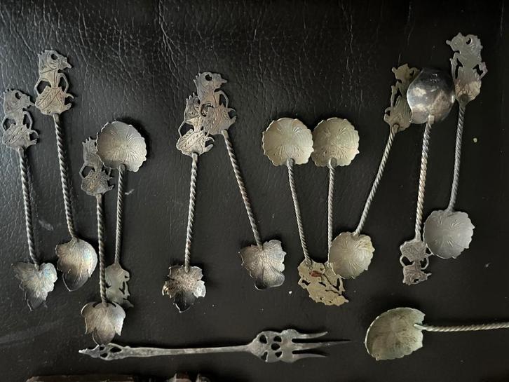 Wajang lepelrek + lepeltjes Indonesië, Antiek en Kunst, Antiek | Goud en Zilver, Zilver, Ophalen of Verzenden