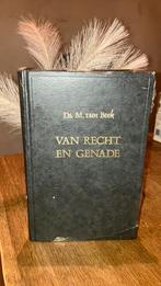 KR-1 Ds M van Beek Van recht en genade, Boeken, Ophalen of Verzenden, Gelezen