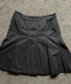 Tailing zwart klok rok 65 cm lang maat 46 onderrand gehaakt, Kleding | Dames, Rokken, Zwart, Maat 46/48 (XL) of groter, Ophalen of Verzenden