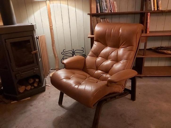 Perfecte vintage leren fauteuil bruin leer 1970, Huis en Inrichting, Fauteuils, Zo goed als nieuw, Leer, 50 tot 75 cm, 75 tot 100 cm