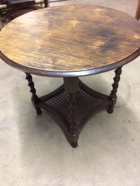 Antiek Houten Salontafeltje Bijzettafel vlechtwerk onderkant, Antiek en Kunst, Antiek | Meubels | Tafels, Ophalen