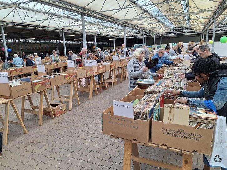 Markttafel / markttafels / tafel / tafels, Diversen, Rommelmarktspullen, Gebruikt, Ophalen