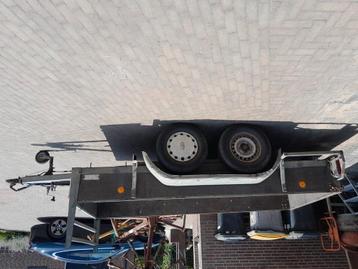 Aanhangwagen beschikbaar voor biedingen