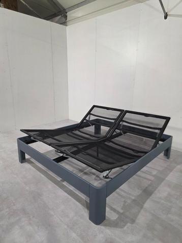 Auping Auronde Bed 180x200 Met Verstelbare Bodems  beschikbaar voor biedingen