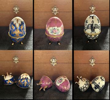 verzameling 24 porseleinen vintage eieren / sieraden boxjes beschikbaar voor biedingen