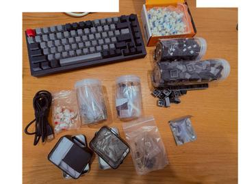 GMMK PRO - switches, springs, keycaps, tools en meer beschikbaar voor biedingen