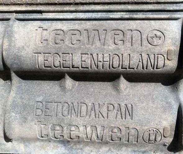 Teeuwen Dakpannen Antraciet - 20 stuks, Doe-het-zelf en Verbouw, Dakpannen en Dakbedekking, Gebruikt, Dakpannen, Steen of Klei