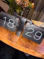 Karlsson Flipklok - Stijlvolle Retro Klok, Ophalen, Zo goed als nieuw, Digitaal, Wekker of Tafelklok