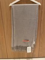 Acne Studios Sjaal, Kleding | Dames, Mutsen, Sjaals en Handschoenen, Ophalen of Verzenden, Zo goed als nieuw, Maat 46/48 (XL) of groter