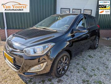 Hyundai I20 1.2i Go! Airco 5 deurs licht metaal velgen beschikbaar voor biedingen