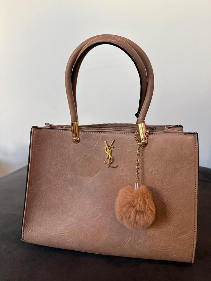 Nude Handtas - Stijlvol en Elegant!, Sieraden, Tassen en Uiterlijk, Tassen | Damestassen, Zo goed als nieuw, Handtas, Beige, Ophalen of Verzenden