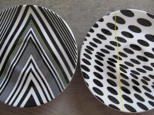2 Illy Art Collection 2010 Tobias Rehberger Losse Schotels, Huis en Inrichting, Keuken | Servies, Zo goed als nieuw, Kop(pen) en/of Schotel(s)