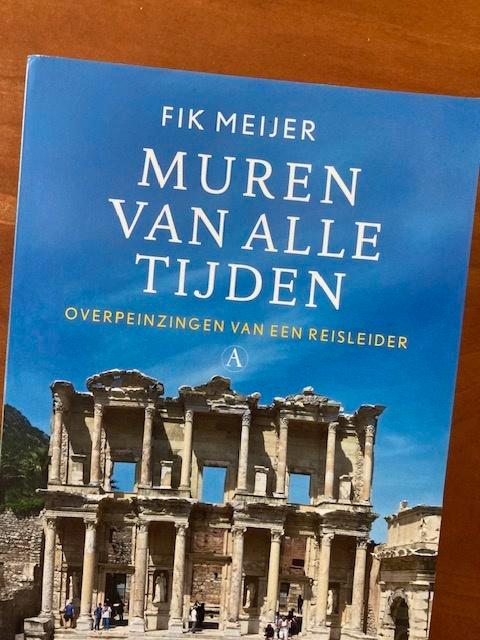 Muren van alle tijden - fik meijer, Boeken, Reisverhalen, Zo goed als nieuw, Europa, Ophalen of Verzenden
