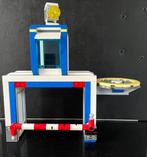 Lego City - 60246  Politiebureau, Kinderen en Baby's, Speelgoed | Duplo en Lego, Ophalen of Verzenden, Zo goed als nieuw, Complete set