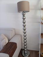 Zilverkleurige bollen vloerlamp, Huis en Inrichting, Lampen | Vloerlampen, Ophalen of Verzenden, Zo goed als nieuw, 150 tot 200 cm