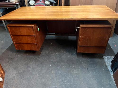 Teak bureau vintage retro groot jaren 60 design miscentury, Huis en Inrichting, Bureaus, Gebruikt, Bureau, Ophalen of Verzenden