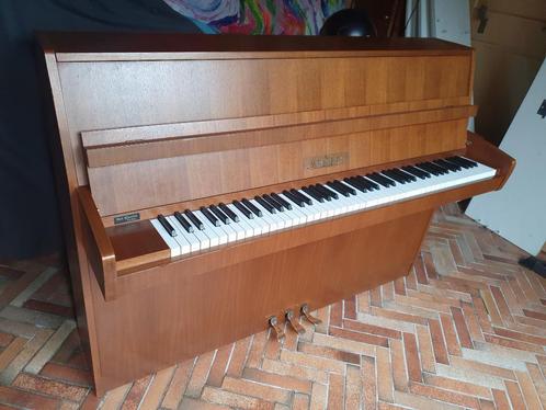 Schimmel piano uit '76 schitterende Schimmel piano, Muziek en Instrumenten, Piano's, Zo goed als nieuw, Piano, Bruin, Ophalen of Verzenden