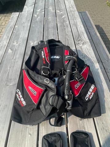 Cressi BCD met loodpockets maat L beschikbaar voor biedingen