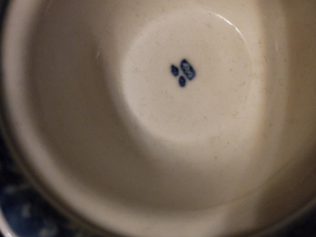 Antiek Chinees Bord met Blauwe Decoratie, Ophalen of Verzenden