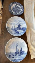 Antieke spullen (klok,radio,vaas,borden), Ophalen