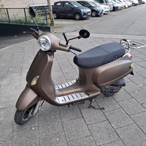 Scooter. Alle onderdelen nieuw!, Fietsen en Brommers, Scooters | Overige merken, Zo goed als nieuw, Ophalen
