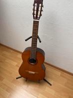 Yamaha C-60 Klassieke Gitaar met standaard, Muziek en Instrumenten, Snaarinstrumenten | Gitaren | Akoestisch, Ophalen, Gebruikt
