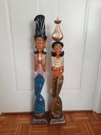 Houten oosterse beelden, Ophalen