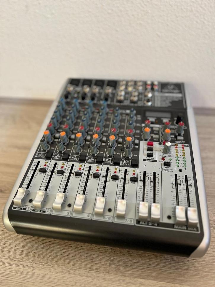 Behringer Xenyx QX1204 USB Mixer incl. case, Muziek en Instrumenten, Mengpanelen, Gebruikt, 10 tot 20 kanalen, Microfooningang