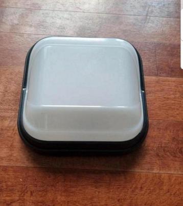 Plafondlamp of buitenlamp bieden zonder lampen beschikbaar voor biedingen