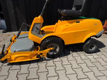 Stiga villa v001 mulch maaier 1250 euro en  husqvarna rider beschikbaar voor biedingen