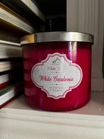 Bath & Body works kaars, White Gardenia, nieuw, 3-wick, Huis en Inrichting, Woonaccessoires | Kandelaars en Kaarsen, Overige materialen
