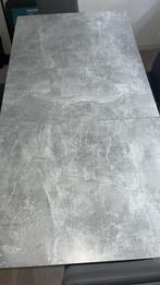 Eetkamertafel Moris - Wit - beton 160 cm schijf baar, Huis en Inrichting, Tafels | Salontafels, Zo goed als nieuw, Minder dan 50 cm