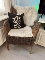 Rotan Stoel met Kussen - Zo Goed Als Nieuw, Huis en Inrichting, Stoelen, Bruin, Riet of Rotan, Ophalen of Verzenden, Zo goed als nieuw