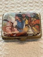 Limoges France, pillendoosje Oosters decor, Antiek en Kunst, Ophalen of Verzenden