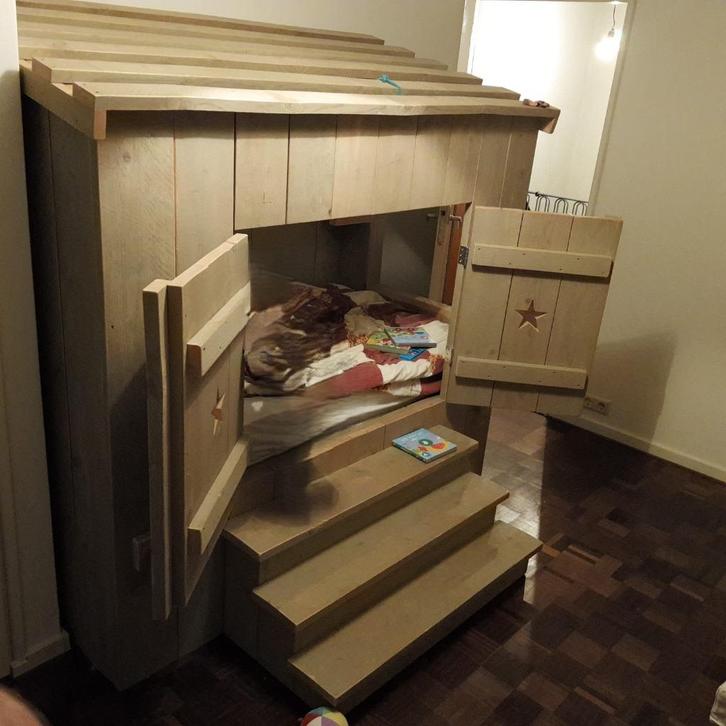 Bedstee, Kinderen en Baby's, Kinderkamer | Bedden, Gebruikt, 180 cm of meer, 100 cm of meer, Lattenbodem, Matras, Ophalen