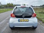 Toyota Aygo 1.0-12V + (bj 2006), Voorwielaandrijving, Gebruikt, 68 pk, Origineel Nederlands