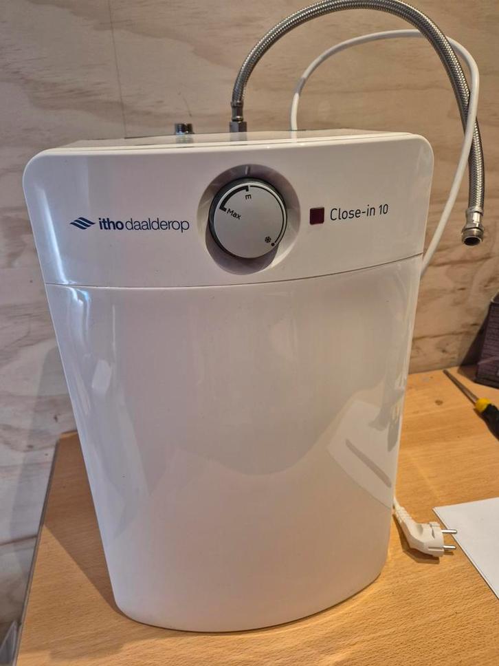 Itho Daalderop Close-in Boiler 10 Liter, Doe-het-zelf en Verbouw, Geisers en Boilers, Ophalen