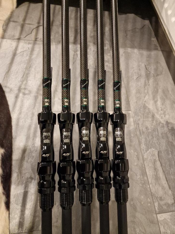 Poeli rods, tormenta, 12 ft 2.75 lbs met alps reelhouder., Watersport en Boten, Hengelsport | Karpervissen, Zo goed als nieuw
