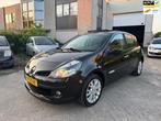 Renault Clio 1.4-16V Rip Curl 5-Deurs Pano Airco Nap, Voorwielaandrijving, Gebruikt, Zwart, 4 cilinders