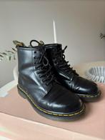 Dr. Martens mt 40 damesschoenen, Ophalen, Zo goed als nieuw, Zwart