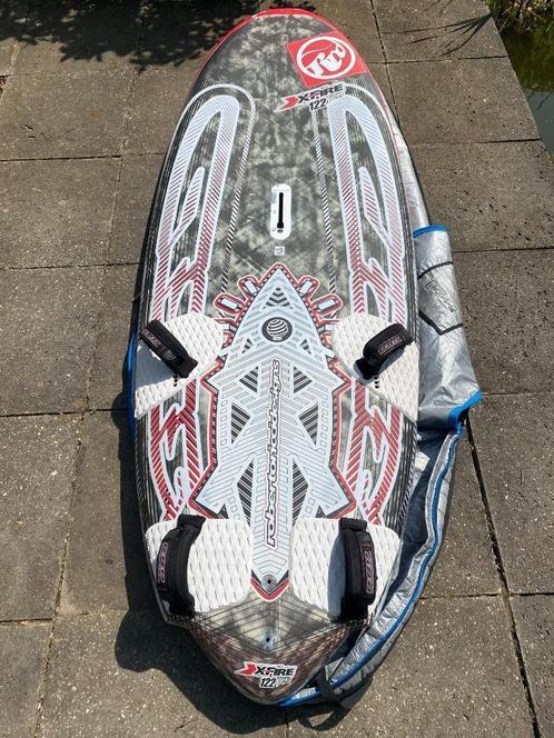 Complete set RRD X-Fire 122 + zeilen etc., Watersport en Boten, Windsurfen, Zo goed als nieuw, Complete set, Minder dan 250 cm