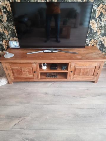 Teak TV Meubel beschikbaar voor biedingen
