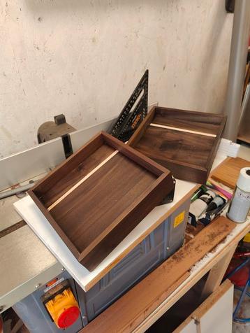dice tray beschikbaar voor biedingen