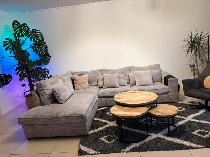 Grijze rib bank, Huis en Inrichting, Banken | Complete zithoeken, Zo goed als nieuw, Ophalen of Verzenden