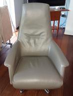 Taupe leren relax fauteuil met accu  Small, Minder dan 75 cm, Leer, Ophalen of Verzenden, Zo goed als nieuw