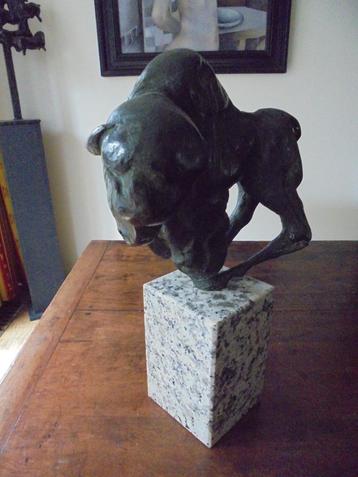 Theo Mackaay.Bison op sokkel.Gesigneerd.Perfekte staat. beschikbaar voor biedingen