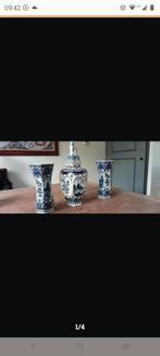 Delfts blauw Oude kast vazen met dekselpot hond, Ophalen of Verzenden