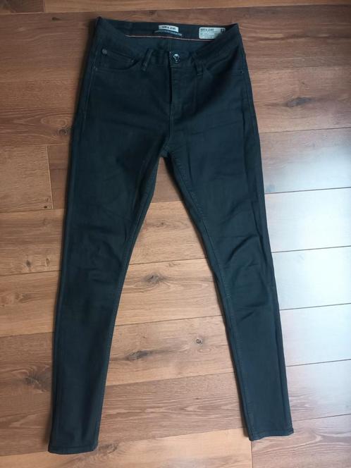 Zwarte broek jeans spijkerbroek garcia celia W28 L32 W 28 32, Kleding | Dames, Spijkerbroeken en Jeans, Zo goed als nieuw, W28 - W29 (confectie 36)